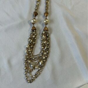 Vintage 60’s Elegant Gold and Pearl Necklace